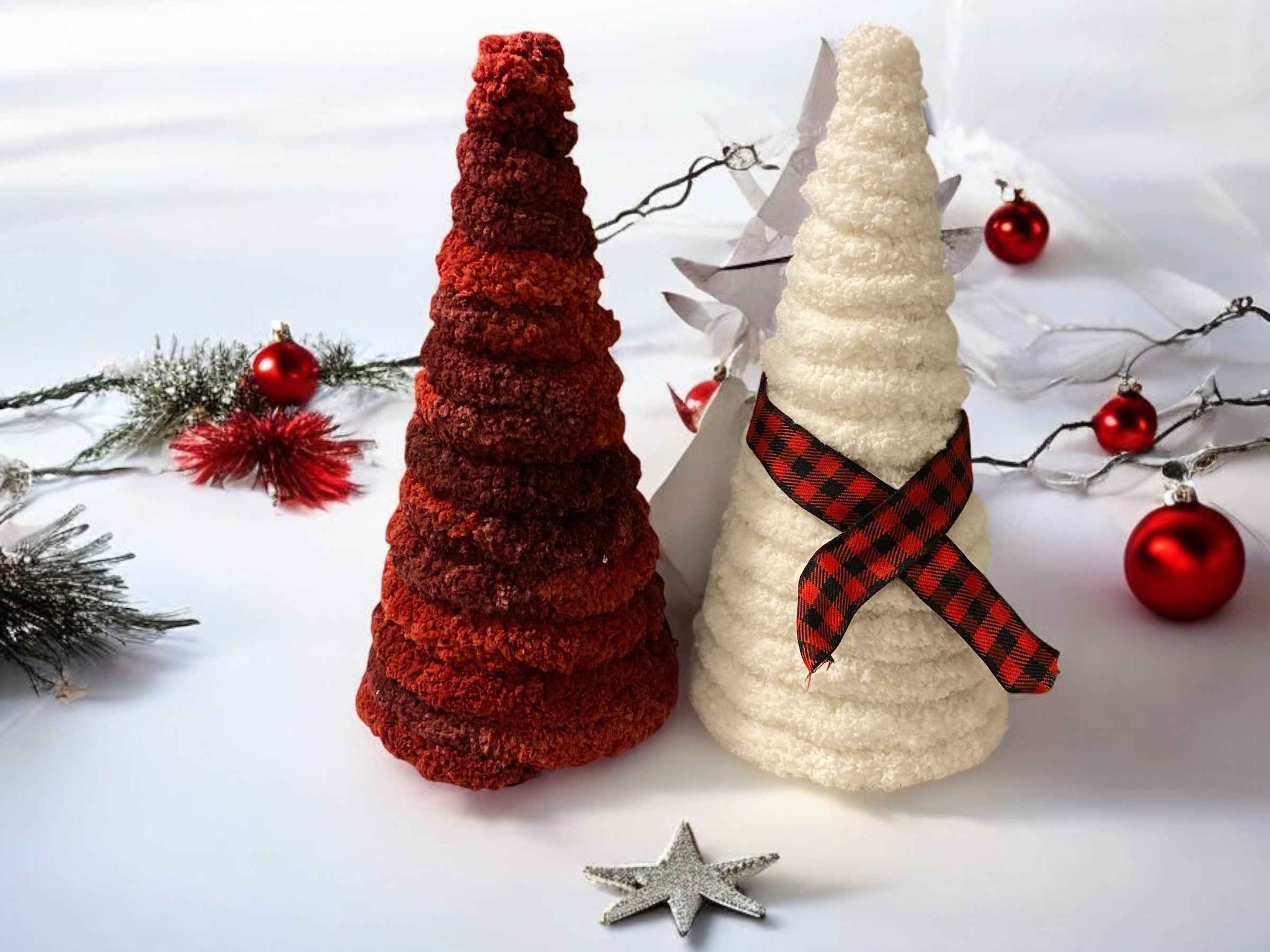 Christmas Decoration Yarn Cone Tree Decor Paper Mache Cone set